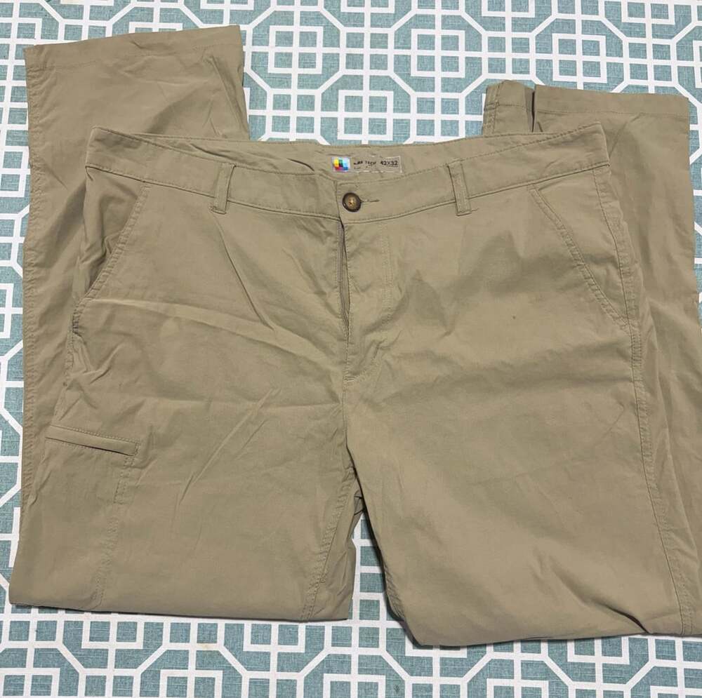 Unionbay UB Tech Pants 42X32 Khaki Cargo Nylon Spandex